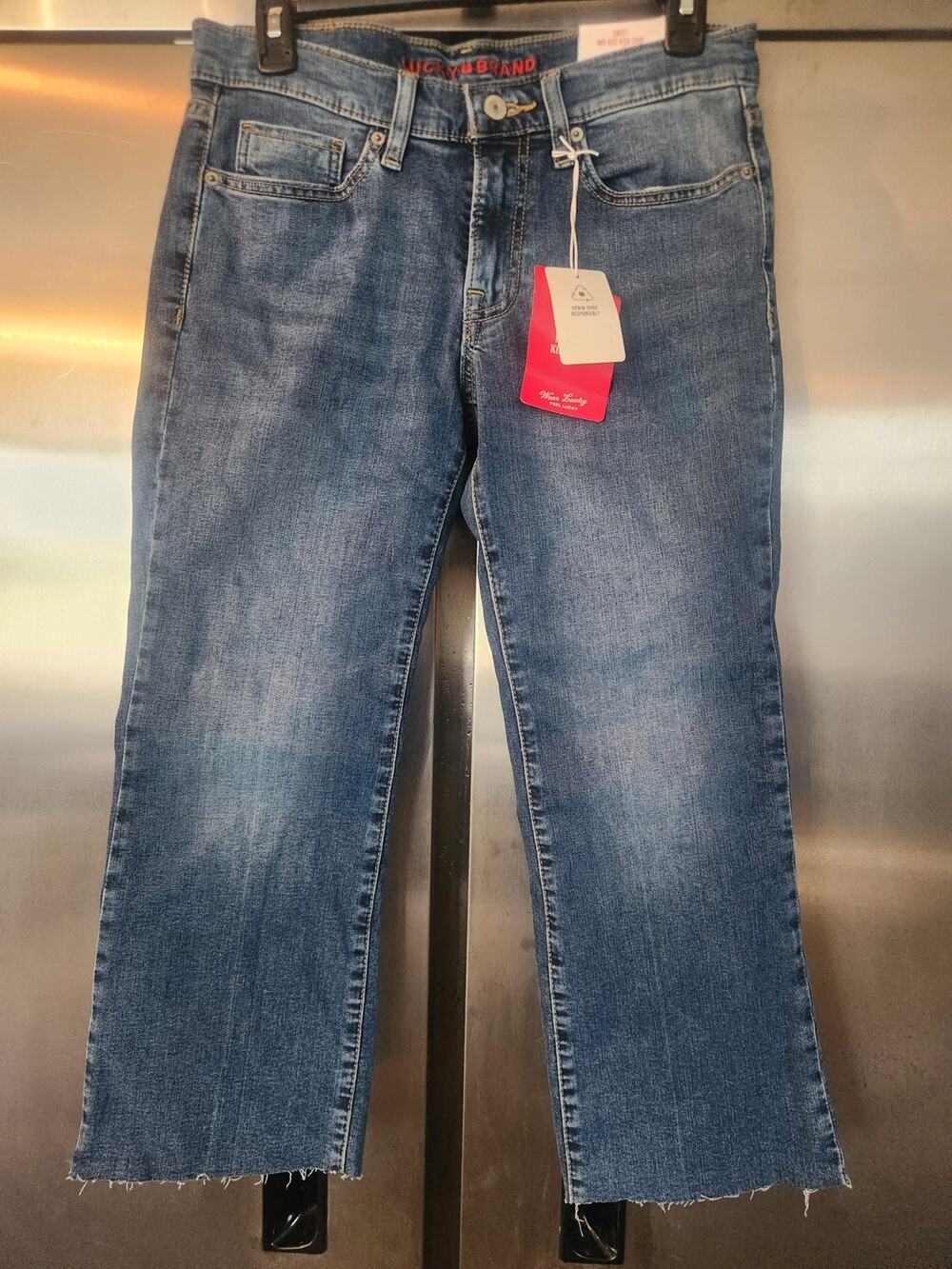 Lucky Brand Sweet Mid Rise Kick Crop Jeans NWT Size 6/28